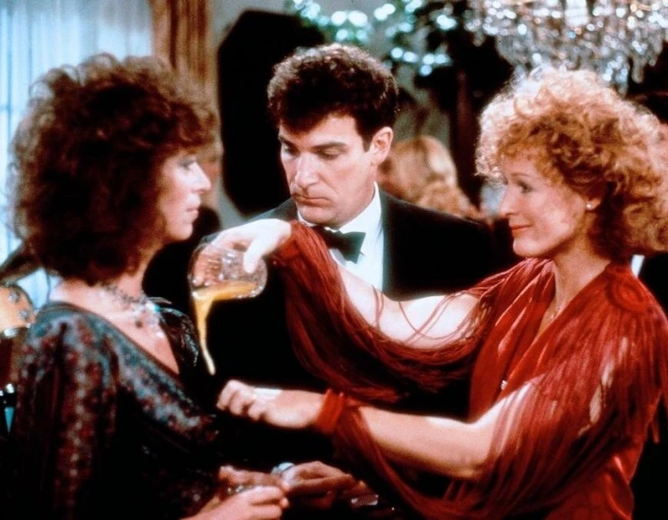 Кадр из Макси (1985) Кадр из Макси (1985)