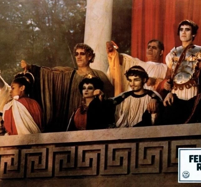 Кадр из Рим (1972) Кадр из Рим (1972)