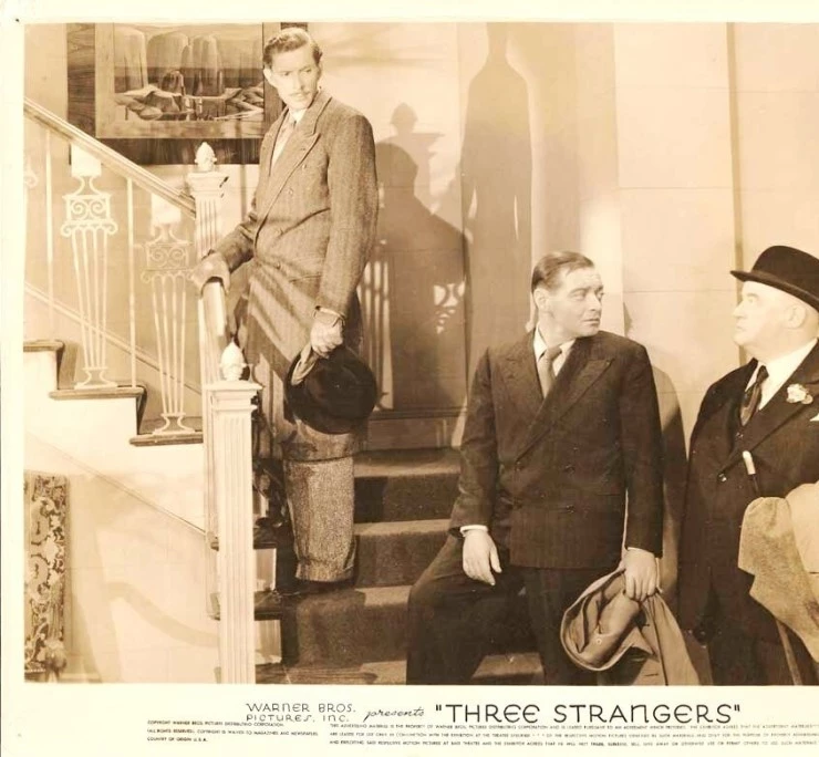 Кадр из Три незнакомца (1946) Кадр из Три незнакомца (1946)
