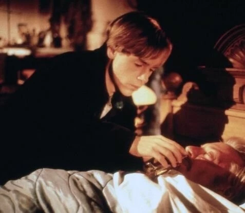 Кадр из Подмастерье убийцы (1988) Кадр из Подмастерье убийцы (1988)