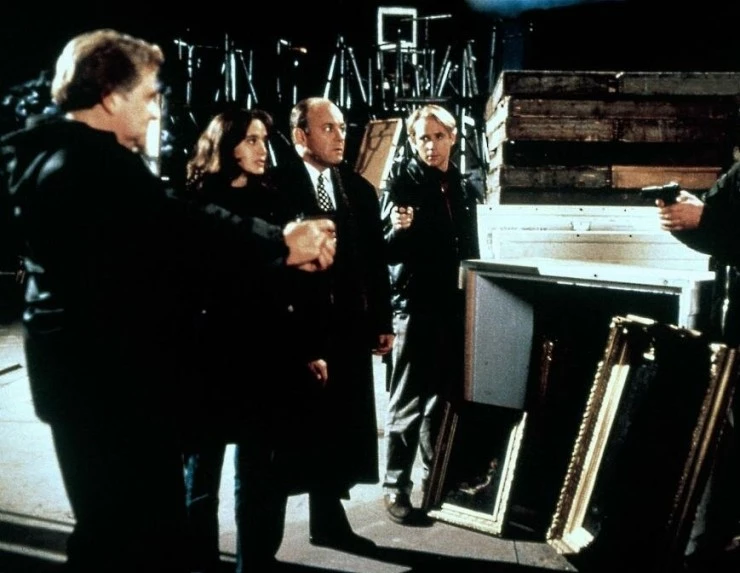 Кадр из Полночь в Санкт-Петербурге (1995) Кадр из Полночь в Санкт-Петербурге (1995)
