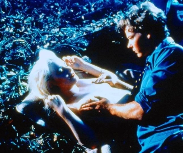 Кадр из Кровавая луна (1990) Кадр из Кровавая луна (1990)