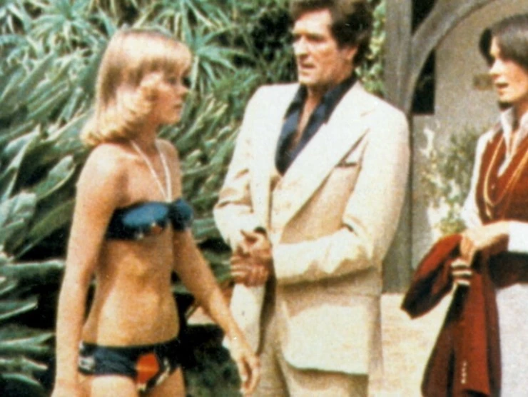 Кадр из Ангелы Чарли (1976) Кадр из Ангелы Чарли (1976)