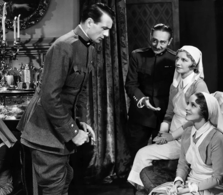 Кадр из Прощай, оружие (1932) Кадр из Прощай, оружие (1932)