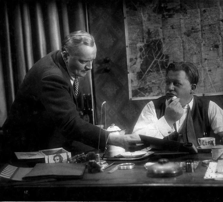 Кадр из М убийца (1931) Кадр из М убийца (1931)