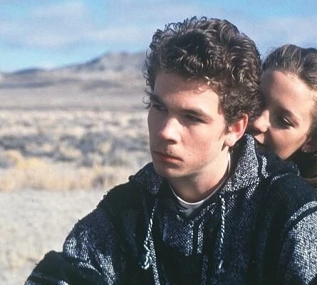 Кадр из Печаль пустыни (1998) Кадр из Печаль пустыни (1998)