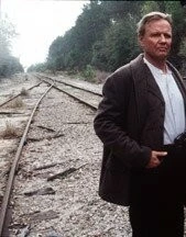 Кадр из Роузвуд (1997) Кадр из Роузвуд (1997)