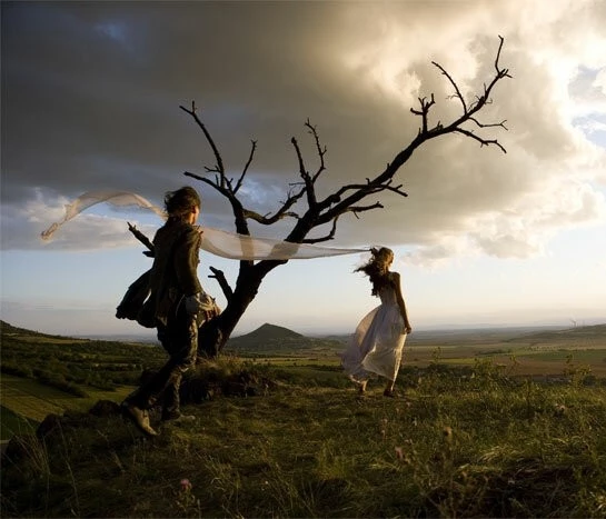 Кадр из Май (2008) Кадр из Май (2008)