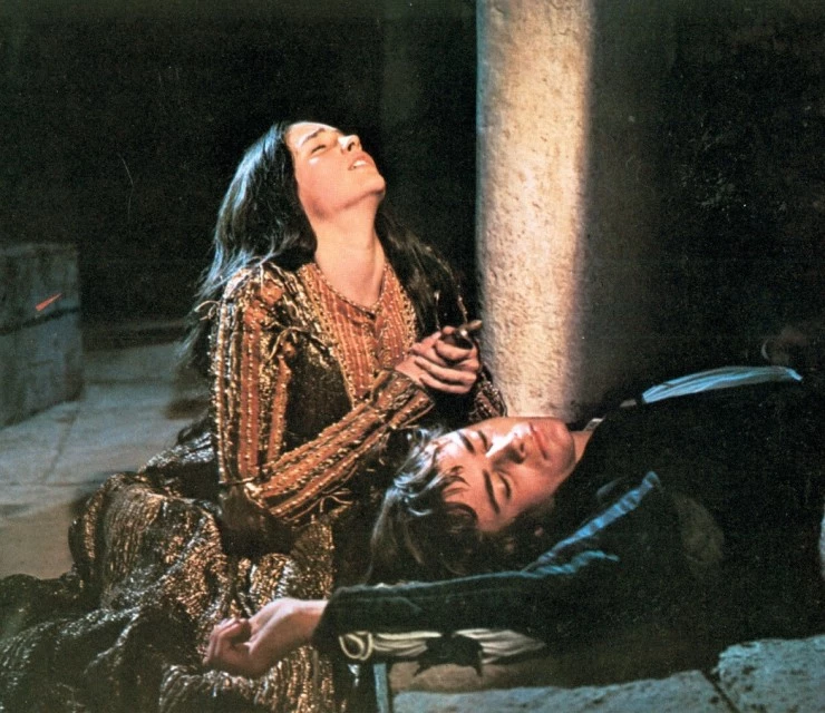 Кадр из Ромео и Джульетта (1968) Кадр из Ромео и Джульетта (1968)