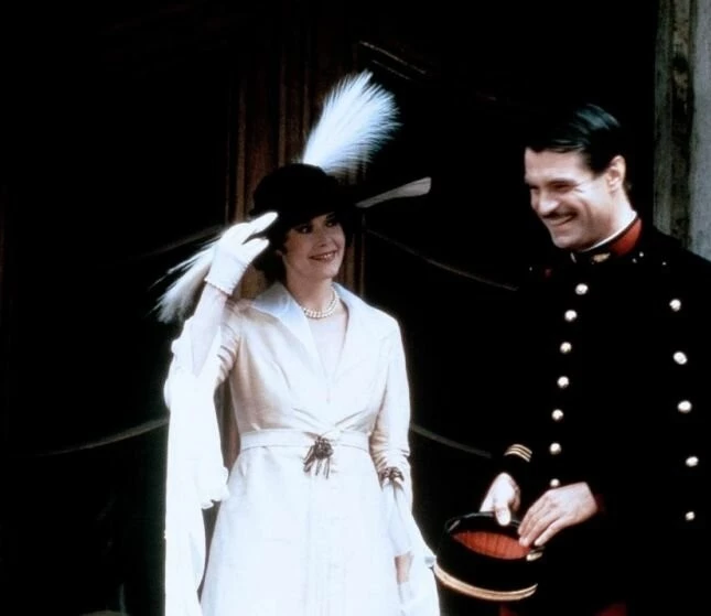 Кадр из Мата Хари (1985) Кадр из Мата Хари (1985)