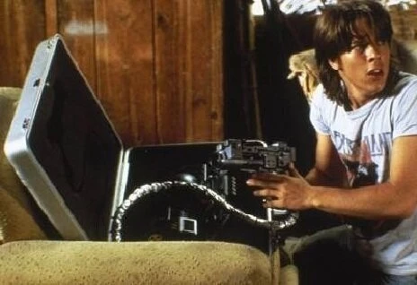 Кадр из Таинственное оружие (1989) Кадр из Таинственное оружие (1989)