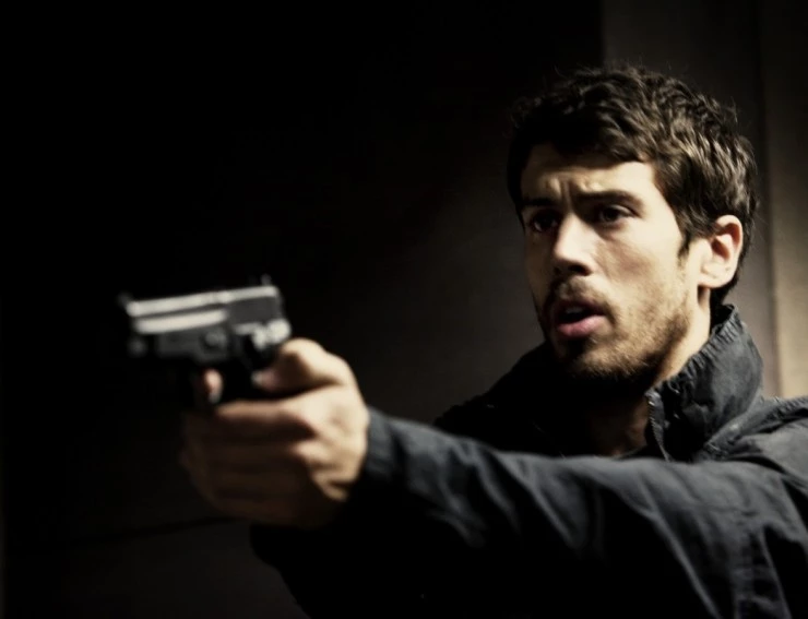 Кадр из Ветеран (2011) Кадр из Ветеран (2011)