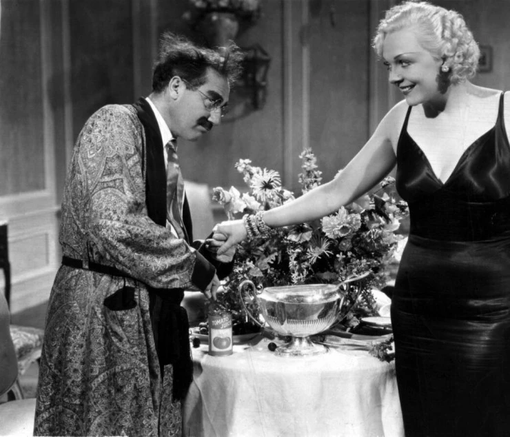 Кадр из День на скачках (1937) Кадр из День на скачках (1937)