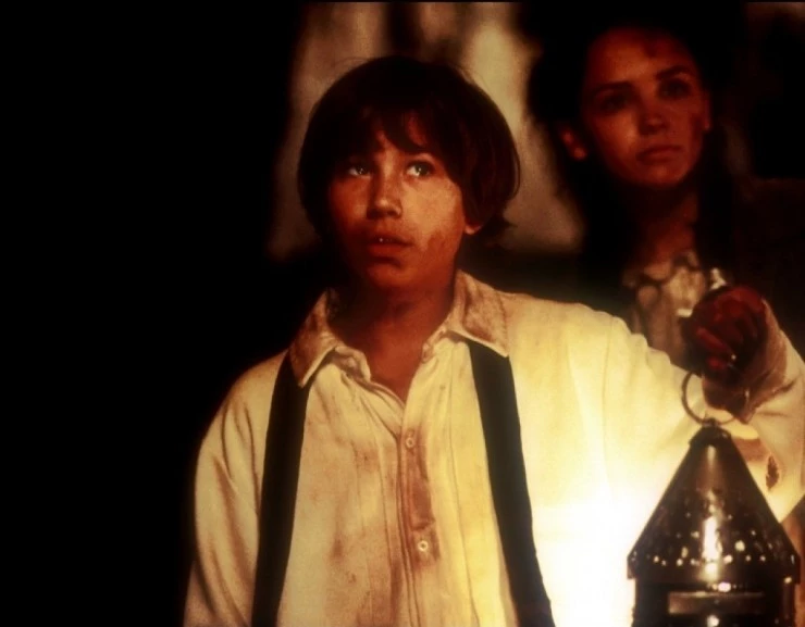 Кадр из Приключения Тома Сойера (1995) Кадр из Приключения Тома Сойера (1995)