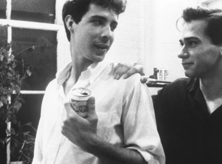 Кадр из Прощальные взгляды (1986) Кадр из Прощальные взгляды (1986)