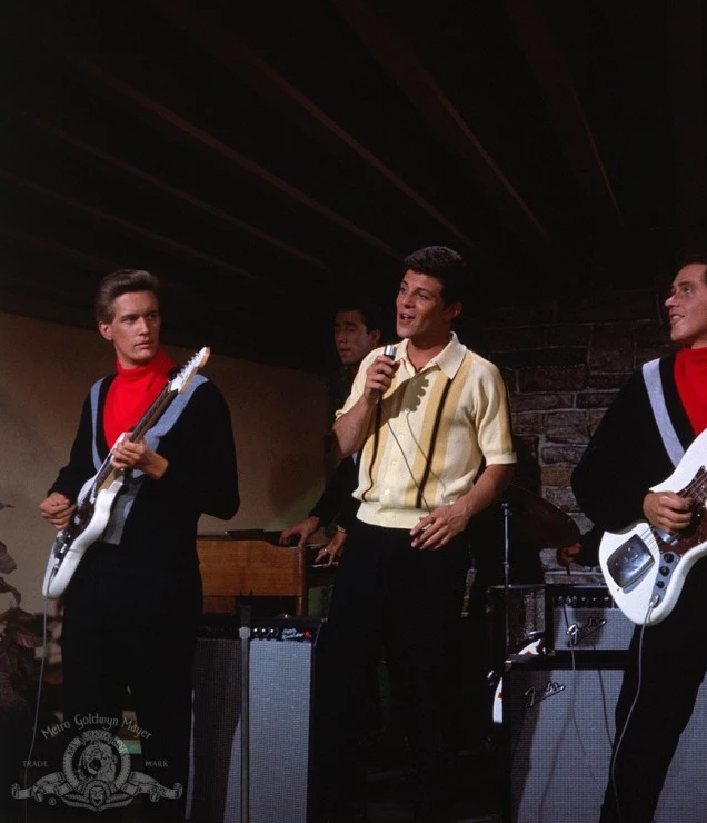 Кадр из Веселье на лыжах (1965) Кадр из Веселье на лыжах (1965)