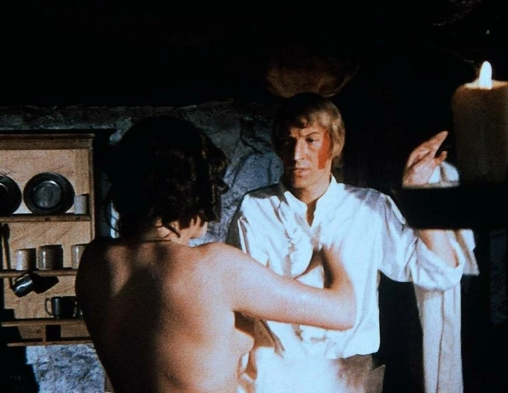 Кадр из А теперь начинается крик (1973) Кадр из А теперь начинается крик (1973)