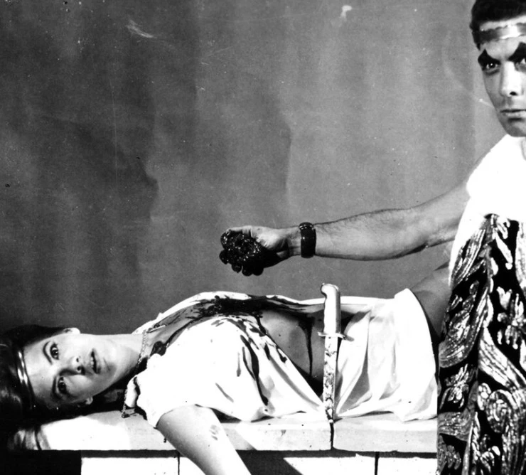 Кадр из Кровавый пир (1963) Кадр из Кровавый пир (1963)