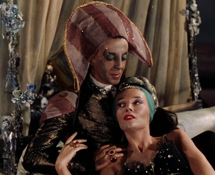Кадр из Сказки Гофмана (1951) Кадр из Сказки Гофмана (1951)