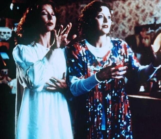 Кадр из Сабрина юная ведьмочка (1996) Кадр из Сабрина юная ведьмочка (1996)