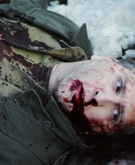 Кадр из Прямо в темноту (2004) Кадр из Прямо в темноту (2004)