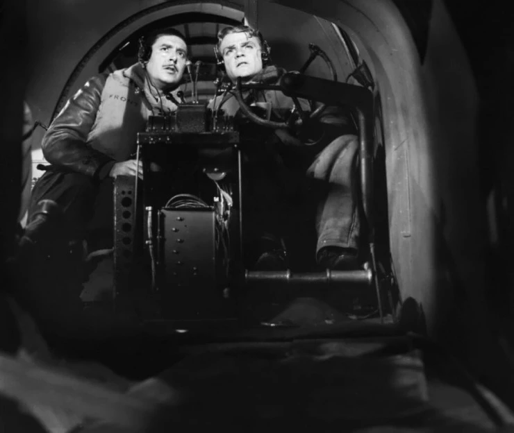 Кадр из Капитаны облаков (1942) Кадр из Капитаны облаков (1942)