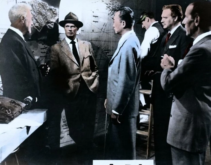 Кадр из Ад в открытом море (1954) Кадр из Ад в открытом море (1954)