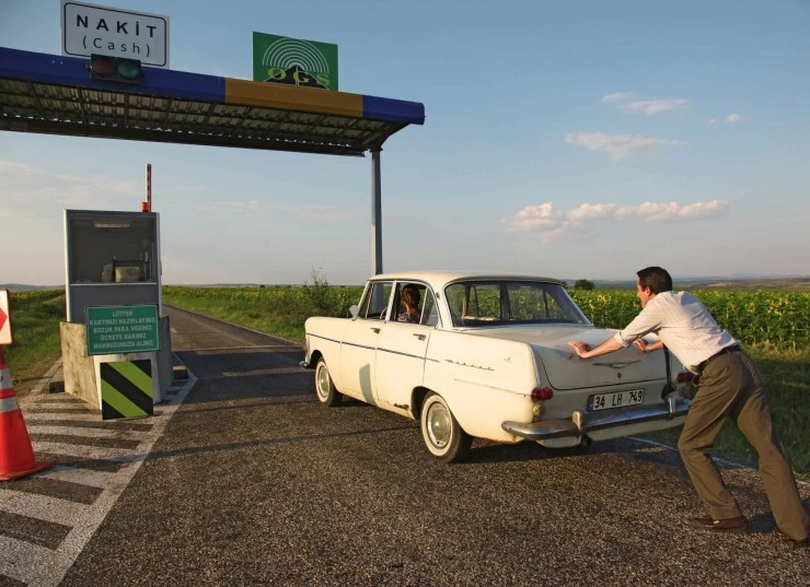 Кадр из Кассир (2010) Кадр из Кассир (2010)