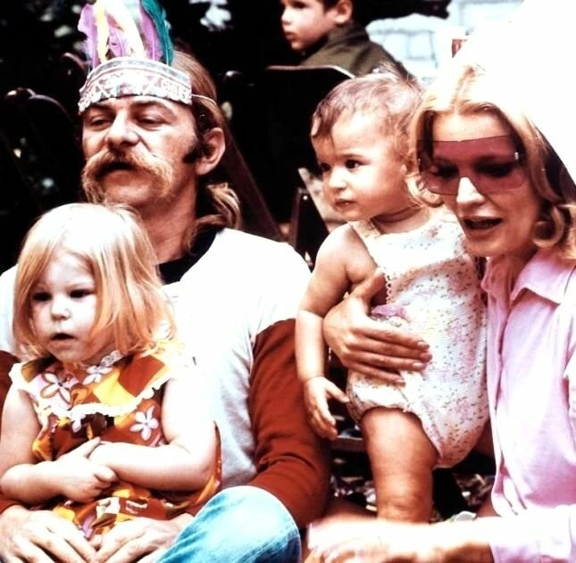 Кадр из Минни и Московитц (1971) Кадр из Минни и Московитц (1971)