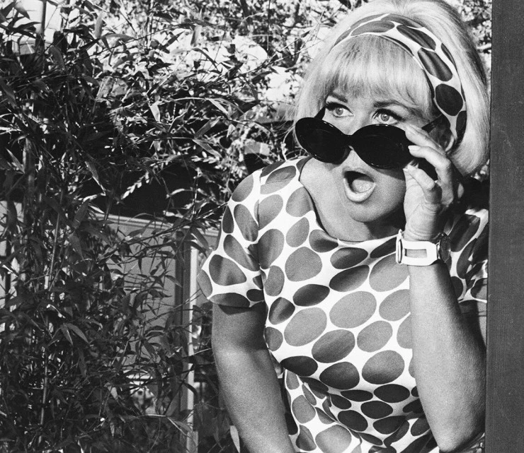 Кадр из Каприз (1967) Кадр из Каприз (1967)