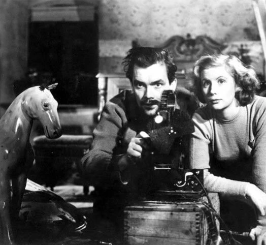 Кадр из Тюрьма (1949) Кадр из Тюрьма (1949)