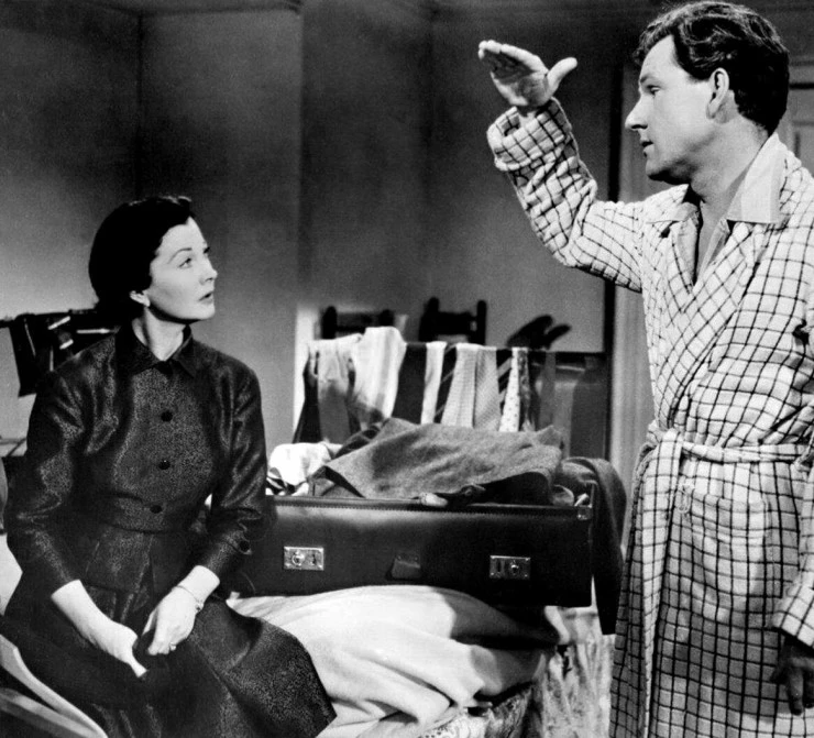 Кадр из Глубокое синее море (1955) Кадр из Глубокое синее море (1955)