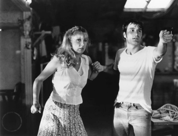 Кадр из Полная Луна в голубой воде (1988) Кадр из Полная Луна в голубой воде (1988)