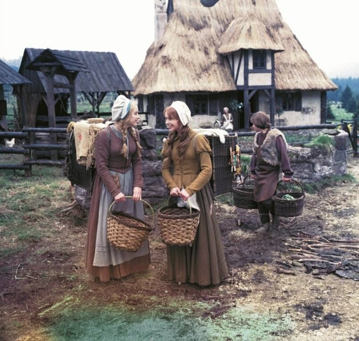 Кадр из Беляночка и Розочка (1979) Кадр из Беляночка и Розочка (1979)