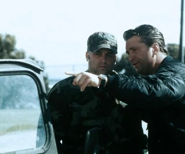 Кадр из Гром в пустыне (1999) Кадр из Гром в пустыне (1999)