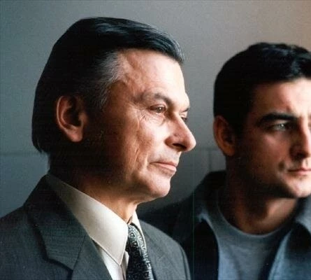 Кадр из Долг (1999) Кадр из Долг (1999)