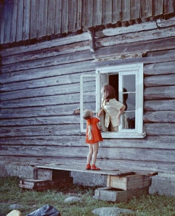 Кадр из Цветные сны (1975) Кадр из Цветные сны (1975)