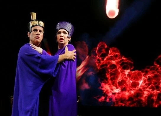 Кадр из TheatreHD: Оперный фестиваль Россини: Моисей и фараон (2021) Кадр из TheatreHD: Оперный фестиваль Россини: Моисей и фараон (2021)