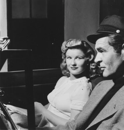 Кадр из Пленница (1949) Кадр из Пленница (1949)