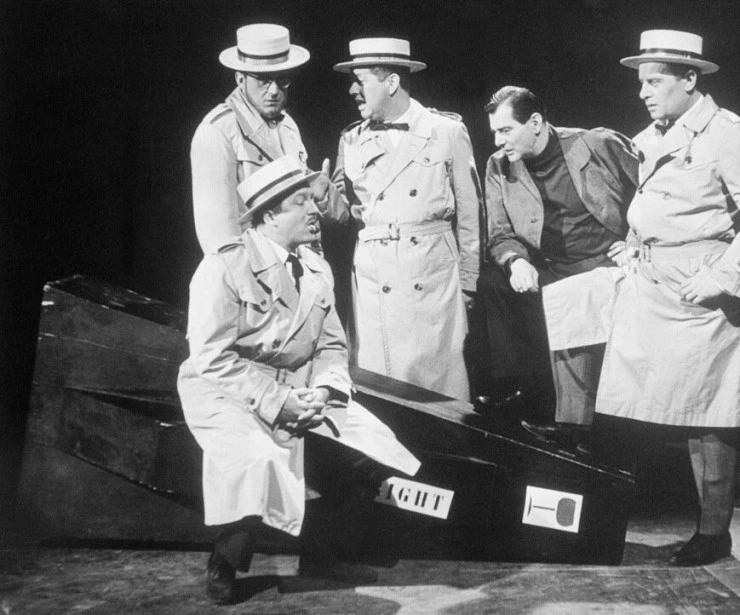 Кадр из Две девушки с красными звездами (1966) Кадр из Две девушки с красными звездами (1966)
