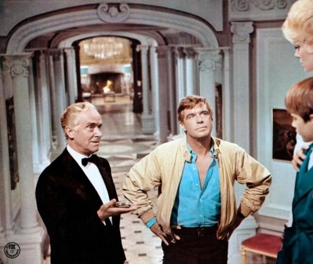 Кадр из Карточный домик (1968) Кадр из Карточный домик (1968)