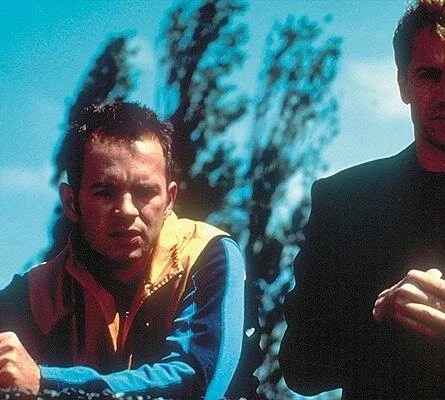 Кадр из Крупный калибр (2000) Кадр из Крупный калибр (2000)