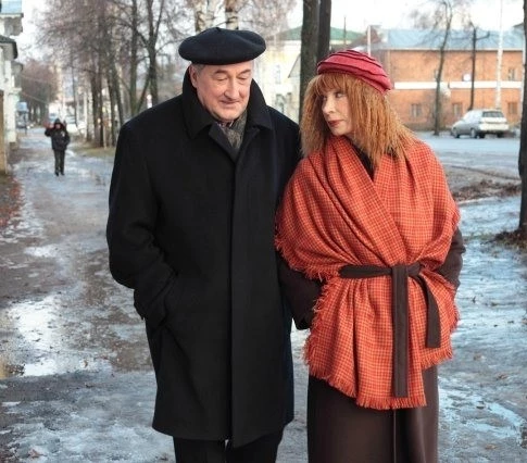 Кадр из Земский доктор. Жизнь заново (2011) Кадр из Земский доктор. Жизнь заново (2011)
