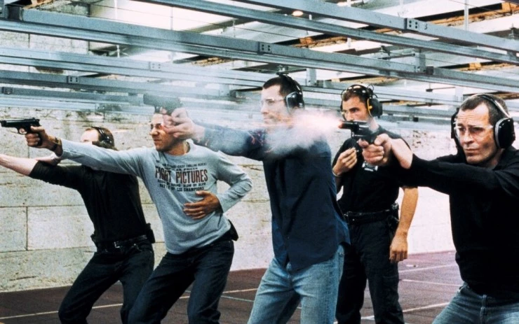Кадр из Молодой лейтенант (2005) Кадр из Молодой лейтенант (2005)